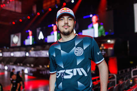 Phillip 'ImperialHal' Dosen poses for a portrait at the APEX Legends Season 4, Split 1 Playoffs, held at the Galen Center in Los Angeles, CA, USA on 4 May, 2024.