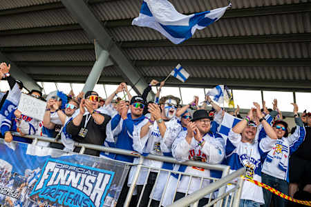 Suomalaista driftikansaa Härmässä