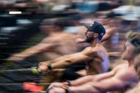 L'Australien Alexander Rončević en action sur le rameur lors d'une course de rameur. 