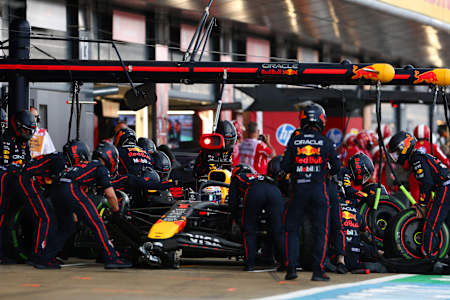 Oracle Red Bull Racing's Max Verstappen makes a lightning-fast pitstop during the 2025 F1 Grand Prix of Great Britain at Silverstone Circuit in Northampton, England