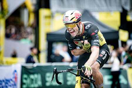Wout VAN AERT (BEL/Visma-Lease a bike) wins the final stage 21 from Mantes-la-Ville to Paris over 132km on the famous Champs-Élysées at the 112th Tour de France 2025 on July 27th.