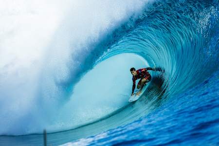 Jack Robinson of Australia surfs in the Final at the Lexus Tahiti Pro on August 13, 2025 at Teahupoʻo, Tahiti,