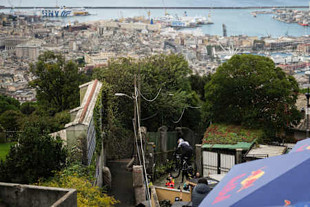 The track follows the steep drop from the top of the course through the city's famous winding streets and alleyways