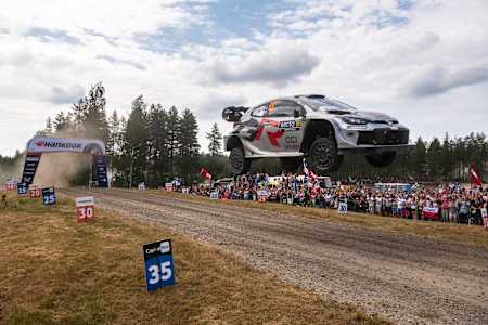 Kalle Rovanperä (FIN) Jonne Halttunen (FIN) de Toyota Gazoo Racing Wrt durante el Campeonato del Mundo de Rallies de Finlandia en Jyvasküla, Finlandia, el 1 de agosto de 2025.