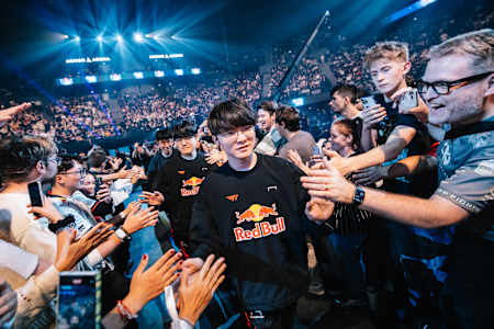 T1 and Faker enter the arena at Red Bull League of Its Own in Paris, 2024.