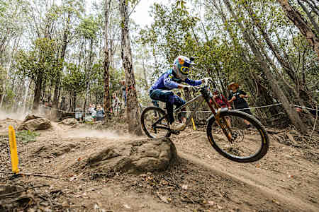 Asa Vermette bei der Red Bull Hardline im Maydena Bike Park im Jahr 2025.