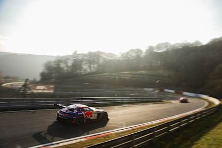 Max Verstappen, 21 Mart 2026’da Nürburgring Dayanıklılık Serisi kapsamında efsanevi Nürburgring Nordschleife pistine çıkıyor.