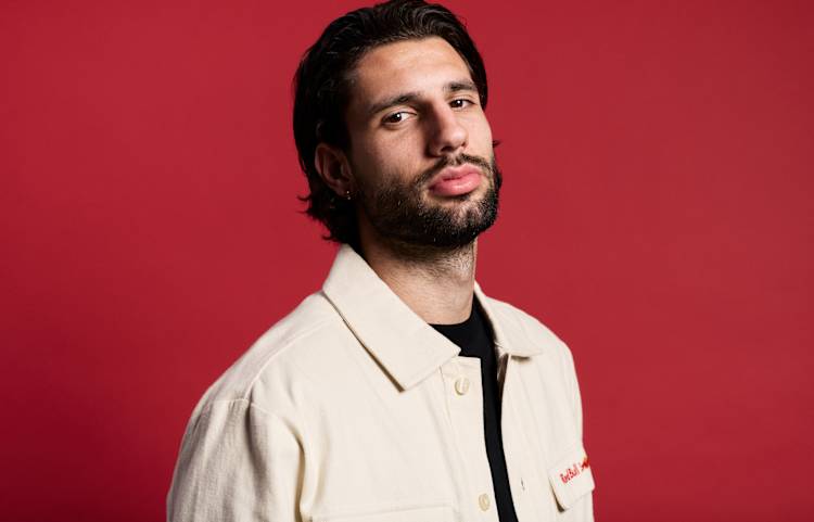 ソボスライ・ドミニク | サッカーハンガリー代表MF プロフィール