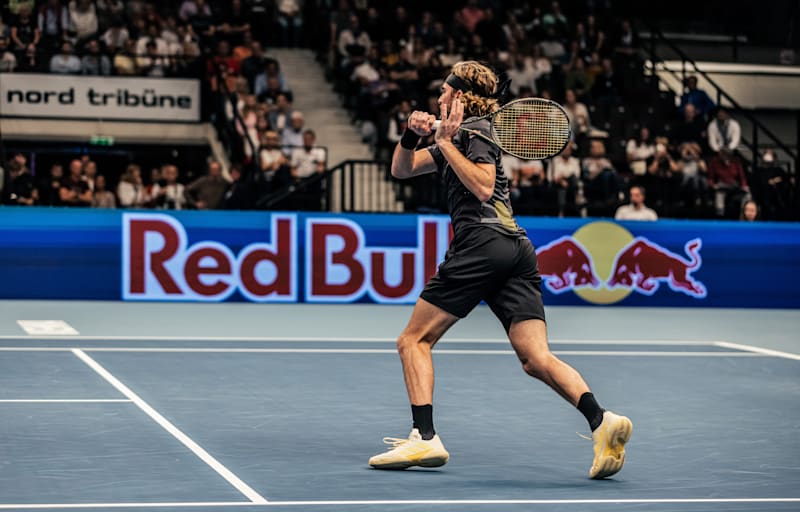 Tennis Red Bull