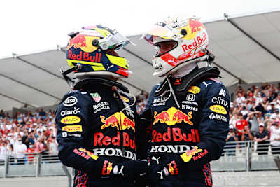 Max Verstappen og Sergio Pérez fra Red Bull Racing Honda under den franske Grand Prix 20. juni 2021.