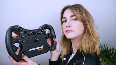 Fanatec McLaren wheel: SimRacingGirl talks us through