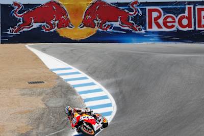 Laguna Seca: Dani Pedrosa fährt in die Corkscrew