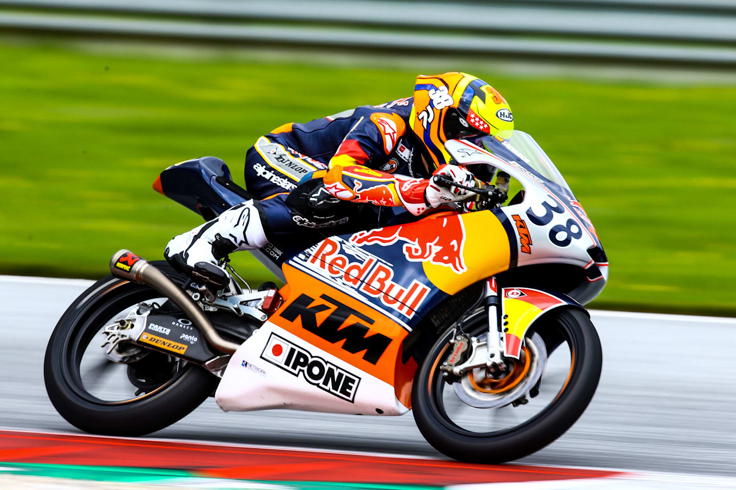 red-bull-motogp-rookies-cup-2020-valencia-day-1