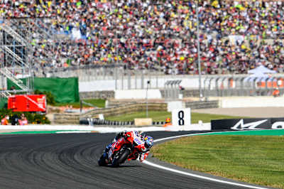 Jorge Martin w akcji podczas wyścigu MotoGP o GP Walencji 2021