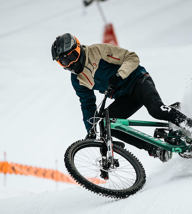 The Old World Vincent Tupin s mountain bike segment
