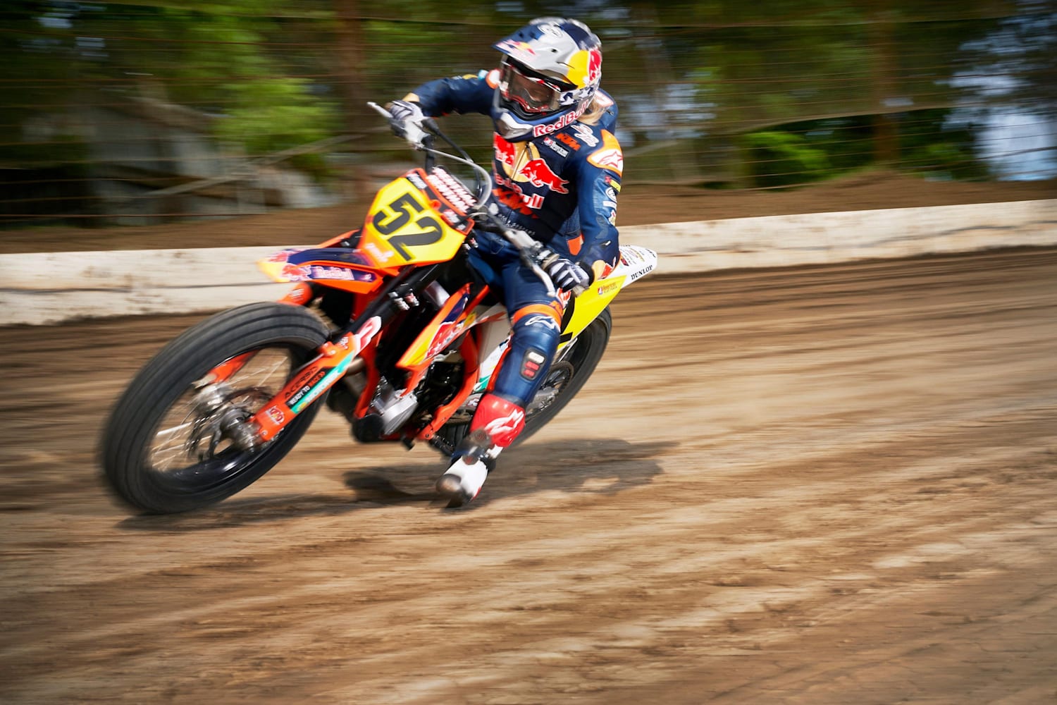shayna texter flat track racer