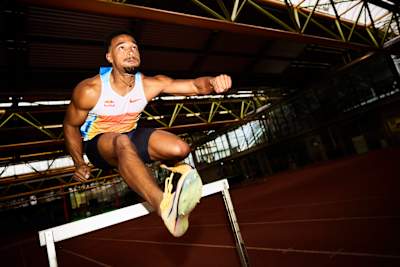 Beim Hürdenlauf ist Konzentration Key. Leos Bestzeit: 14,10 Sekunden.