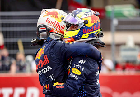 Frankreich 2021: Das Red Bull Racing Fahrer-Duo Max und Checo Pérez