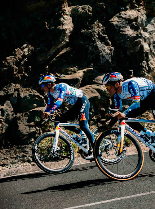 Remco Evenepoel (r.) und Florian  Lipowitz, jetzt als Doppelspitze.