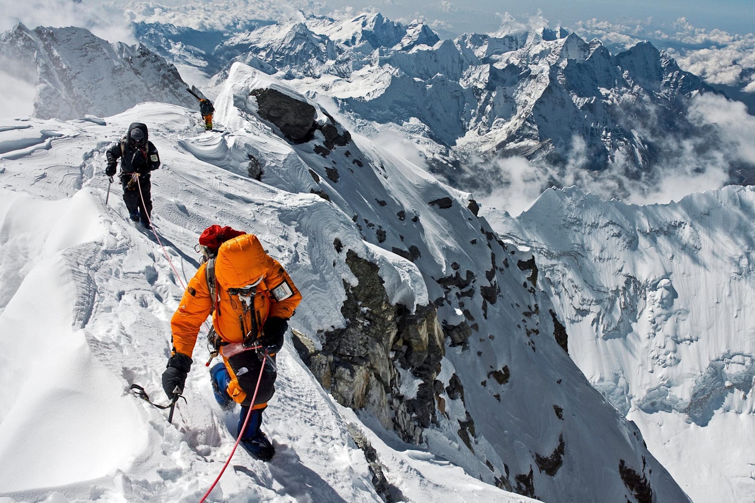 Combien De Temps Pour Monter Le Mont Everest Ces jumeaux vont grimper l'Everest pour la science