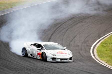 Mad Mike Whiddett puts the NIMBUL Lamborghini Huracan through its paces around Hampton Downs in New Zealand.
