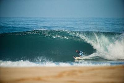 Bottom turn sendo executado por Jamie O'Brien