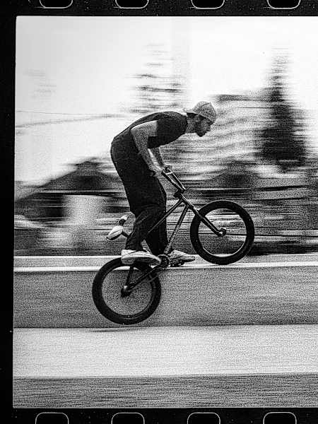 Für Gea geben die hellen «Light Leaks» dem Shot genau den richtigen Vibe.