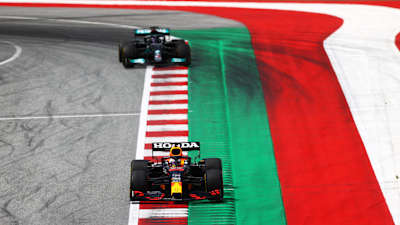 Max Starts Strong On The Mediums