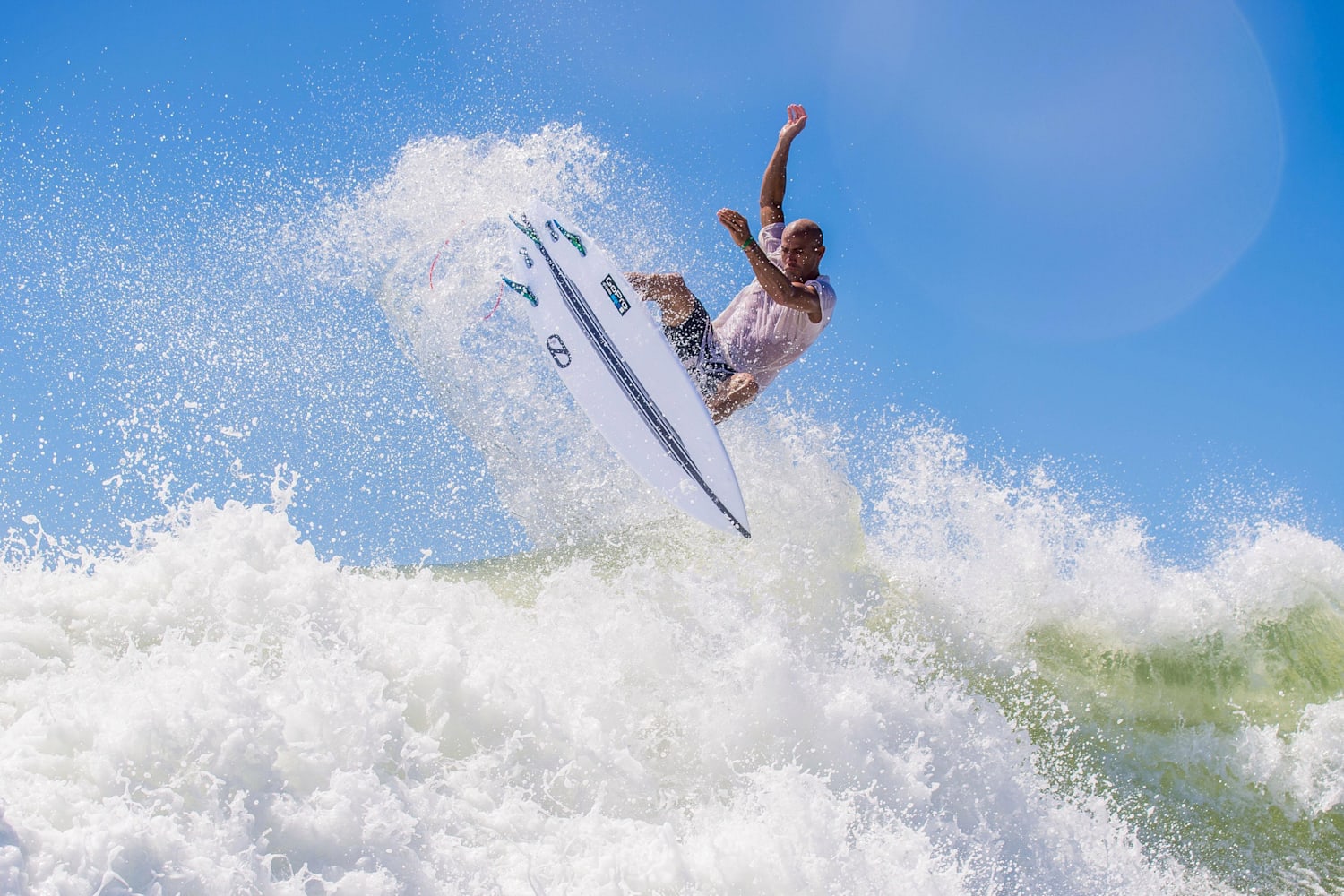 Écoutez la playlist du surfeur Kelly Slater ! Surf