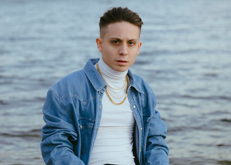 Nitro Intervista Sul Nuovo Album Garbage Alla domanda 'come va?' a chi mi parla dico 'abbastanza'. nitro intervista sul nuovo album garbage