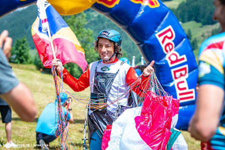 Cu zâmbetul pe buze la competiția lui de suflet