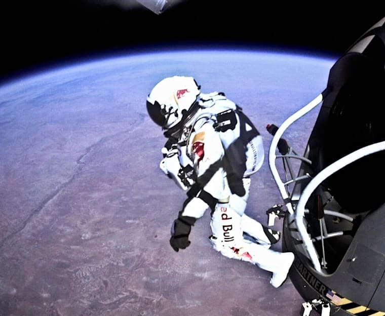 Red Bull Stratos Vr Experience At Red Bull Media World