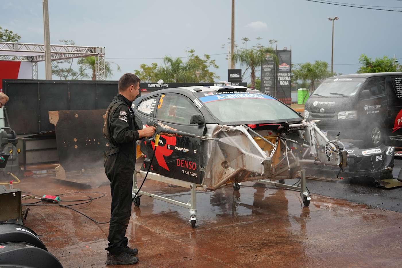 Sami Pajari's car undergoes re-preparation after Paraguay