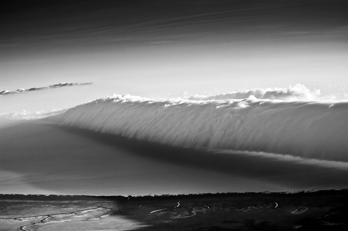 A wave in the sky 