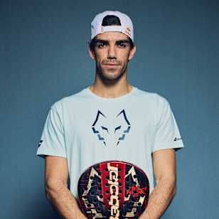 Juan Lebron posa para un retrato durante el Red Bull Athlete Summit en Andorra en enero de 2024.