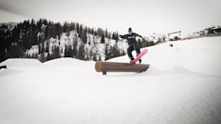 Snowboard Rails fahren: Tutorial mit Leon Vockensperger