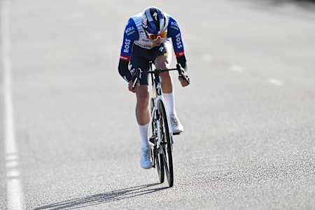 Giulio Pellizzari's courageous solo at the Valencia opener