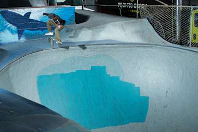 CJ Collins a Burnside deszkaparkban