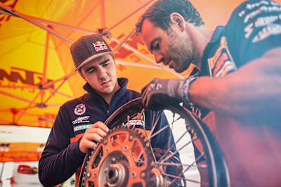 Manuel Lettenbichler und Andreas Lettenbichler bereiten sich auf Red Bull 111 Megawatt, Polen, am 17. September 2016 vor. 