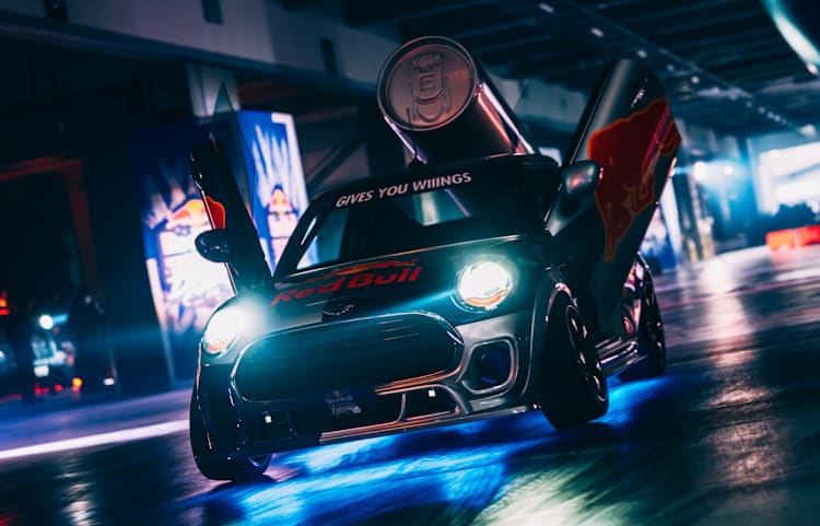 Red Bull Reverse】：マックス・フェルスタッペンと角田裕毅がバック