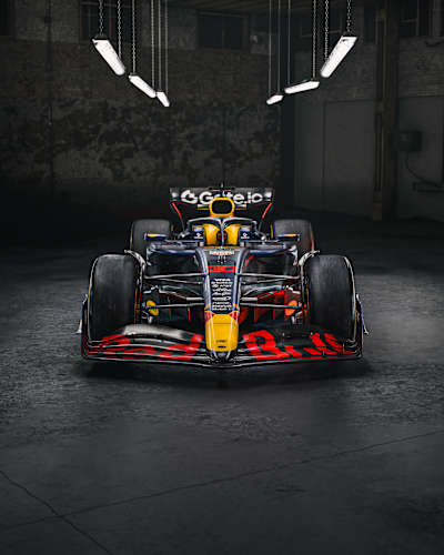 Digitální render nového vozu Red Bull Racing RB21, který bude závodit v sezóně 2025.