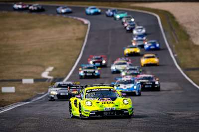Manthey Porsche Red Bull bei der 70. ADAC Westfalenfahrt am 22. März 2025 auf dem Nürburgring.