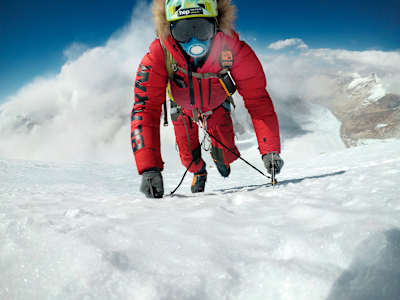 „Hier bin ich kurz vor der  langen Traverse auf 7300 Metern", erzählt Jost.