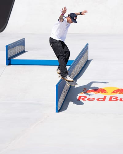 Gustavo Ribeiro peppered his high-scoring WST Dubai opening run with flips, grinds and slides!