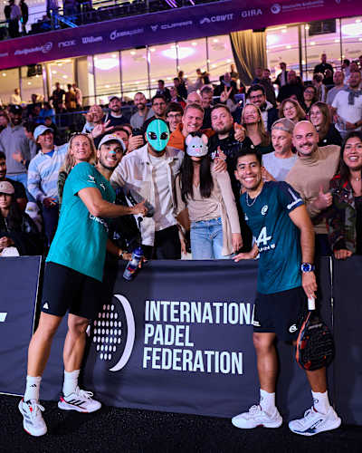 Alejandro Galán and Federico Chingotto seen with fans after the semi finals of the CUPRA Premier Padel P2 in Dusseldorf, Germany on September 27, 2025.