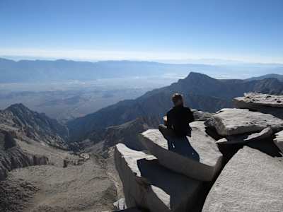 Die schroffe Spitze des Mount Whitney