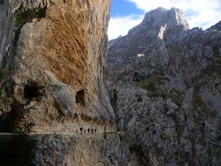 Le paysage incroyable de la randonnée d'un jour Ruta del Cares dans la région des Asturies, Espagne.