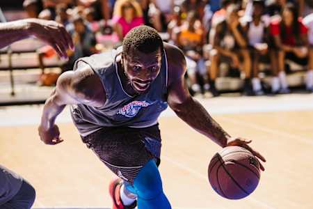 Setting offense at a basketball game