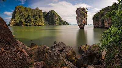 The sea stack on Ko Tapu seen in The Man With The Golden Gun