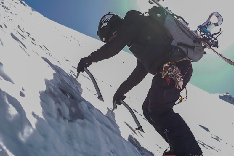 best ice axe for splitboarding